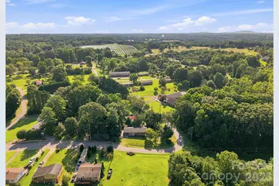 1021 S Caldwell Avenue, Newton, NC 28658 - Photo 32