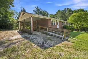 1021 S Caldwell Ave, Newton, NC 28658 - Photo 40