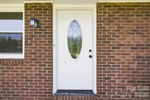 1021 S Caldwell Ave, Newton, NC 28658 - Photo 36