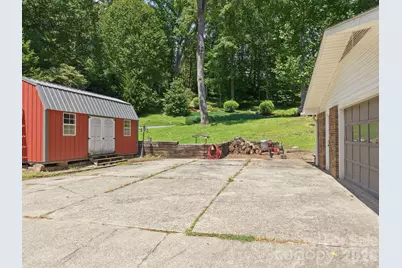 339 Indian Hills Loop, Waynesville, NC 28786 - Photo 32