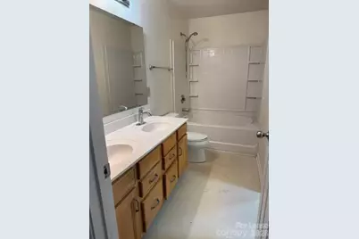 8428 Panglemont Drive, Charlotte, NC 28269 - Photo 12