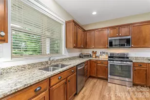 308 Fennel Dun Cir, Candler, NC 28715 - Photo 12