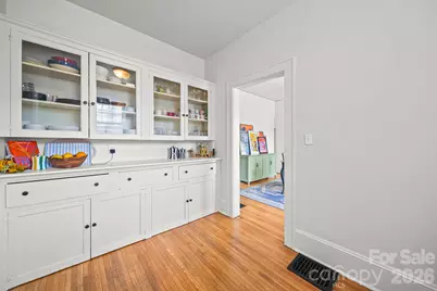 610 Hawthorne Lane, Charlotte, NC 28204 - Photo 6