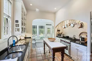 1820 Dilworth Rd E, Charlotte, NC 28203 - Photo 12