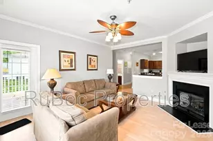 21136 Kimbrough Ln, Cornelius, NC 28031 - Photo 2