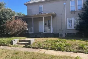 201 E 3rd Ave, Gastonia, NC 28052 - Photo 2