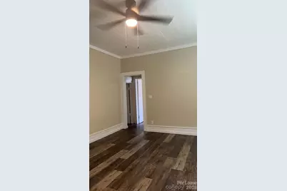 201 E 3rd Avenue, Gastonia, NC 28052 - Photo 8
