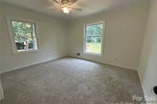 1507 Hyman Dr, Albemarle, NC 28001 - Photo 16