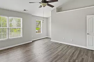 2717 Forest Grove Ct, Charlotte, NC 28269 - Photo 6