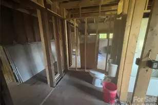 543 Salisbury St, Wadesboro, NC 28170 - Photo 24