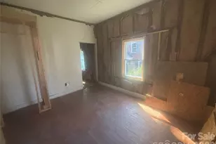 543 Salisbury St, Wadesboro, NC 28170 - Photo 14