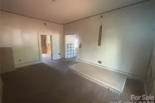 543 Salisbury St, Wadesboro, NC 28170 - Photo 12