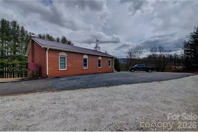 12348 US Hwy 19 Highway E, Spruce Pine, NC 28777 - Photo 6
