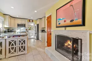 2 Bevlyn Dr, Asheville, NC 28803 - Photo 10