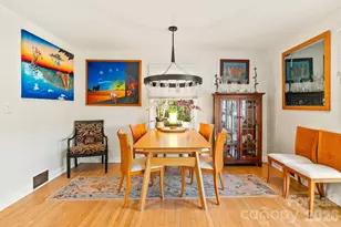 2 Bevlyn Dr, Asheville, NC 28803 - Photo 8