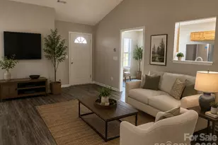 4723 Palm Breeze Ln, Charlotte, NC 28208 - Photo 2