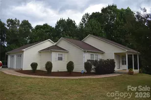 26 Chipmunk Ridge, Marion, NC 28752 - Photo 2