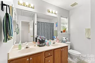 10171 Reindeer Way Ln, Charlotte, NC 28216 - Photo 10