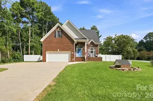 7189 Windy Pine Cir, Denver, NC 28037 - Photo 2