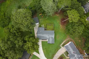 821 Normandy View St, Gastonia, NC 28052 - Photo 34