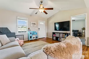 550 Stable Brook Ln, Taylorsville, NC 28681 - Photo 6