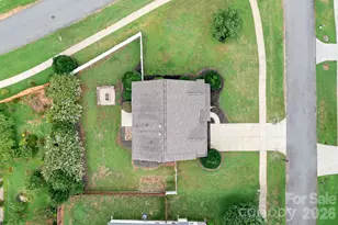 125 Mallory Tai Dr, Lincolnton, NC 28092 - Photo 2