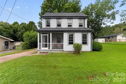 131 Spencer Street, Clyde, NC 28721 - Photo 2