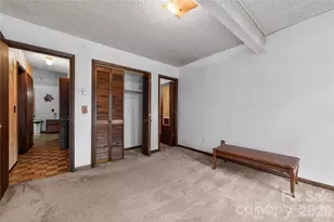 131 Spencer St, Clyde, NC 28721 - Photo 10