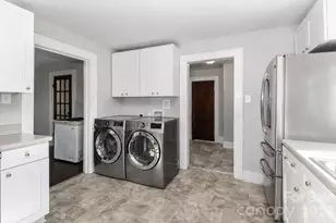 401 N Oakland Ave, Statesville, NC 28677 - Photo 18