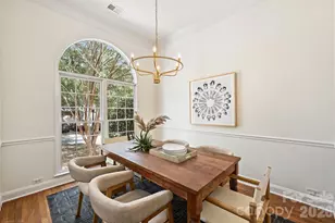 1912 Dearmon Dr, Charlotte, NC 28205 - Photo 2