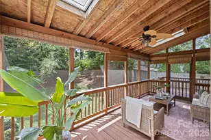 1912 Dearmon Dr, Charlotte, NC 28205 - Photo 14