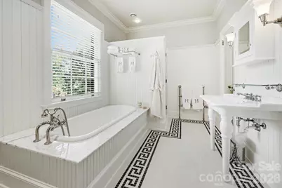 1401 Queens Road W, Charlotte, NC 28207 - Photo 26