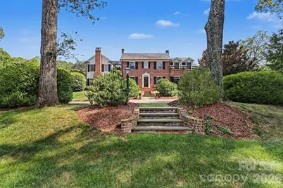 1401 Queens Road W, Charlotte, NC 28207 - Photo 2