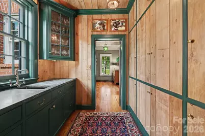 1401 Queens Road W, Charlotte, NC 28207 - Photo 14