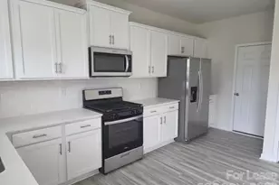 2805 Frances View Ln, Lincolnton, NC 28092 - Photo 4