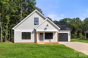 125 McCorkle St, York, SC 29745 - Photo 2