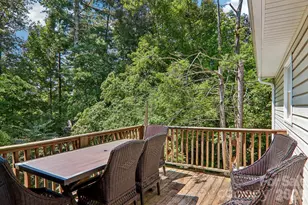 7 Maple Leaf Dr, Hendersonville, NC 28739 - Photo 32