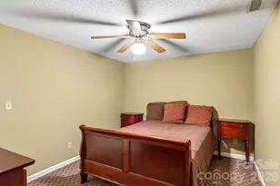 7 Maple Leaf Dr, Hendersonville, NC 28739 - Photo 28