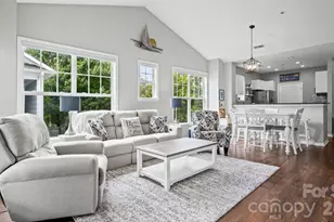 18736 Nautical Dr, Cornelius, NC 28031 - Photo 2