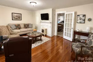 227 W 12th St, Salisbury, NC 28144 - Photo 4
