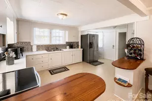 227 W 12th St, Salisbury, NC 28144 - Photo 6