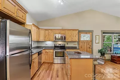 137 Sulphur Springs Road, Asheville, NC 28806 - Photo 10