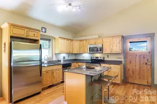 137 Sulphur Springs Rd, Asheville, NC 28806 - Photo 12