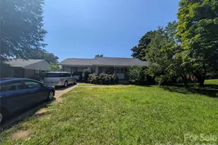 2103 2nd Ave NW, Hickory, NC 28601 - Photo 1