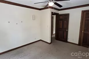 8979 Twin Lake Dr, Kernersville, NC 27284 - Photo 22