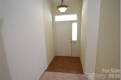 730 Oakbluff Circle, Charlotte, NC 28216 - Photo 8