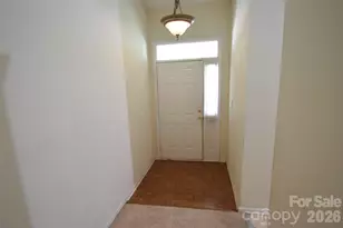 730 Oakbluff Cir, Charlotte, NC 28216 - Photo 8