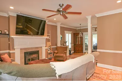208 Triplett Street, Jonesville, NC 28642 - Photo 6
