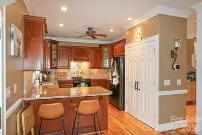 208 Triplett Street, Jonesville, NC 28642 - Photo 8