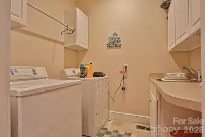 208 Triplett Street, Jonesville, NC 28642 - Photo 30